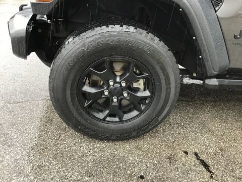 Used 2021 Jeep Wrangler Unlimited Sport AWD/4WD image 27
