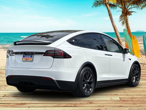 Used 2024 Tesla Model X AWD/4WD image 6