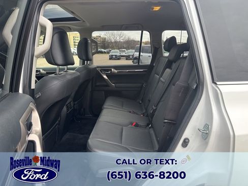 Used 2015 Lexus GX 460 image 30