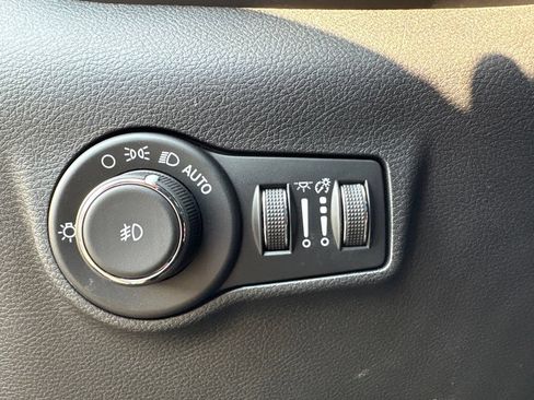Used 2024 Jeep Compass Limited AWD/4WD image 19