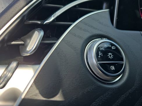 Used 2025 Mercedes-Benz E 450 4MATIC Sedan image 24