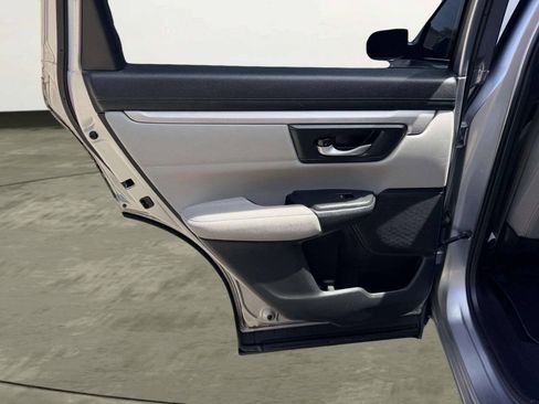 Used 2017 Honda CR-V LX image 23