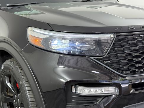 Certified 2022 Ford Explorer ST w/ Equipment Group 401A image 7