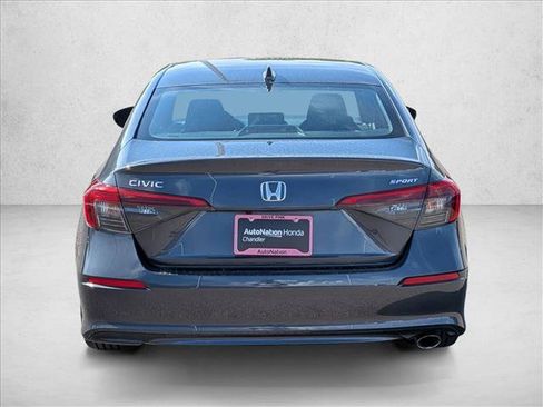 Used 2023 Honda Civic Sport image 6