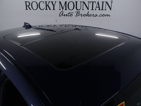 Used 2020 BMW X4 xDrive30i image 12