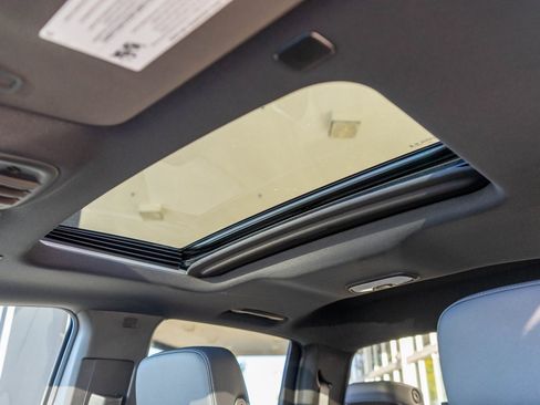 New 2026 GMC Canyon Elevation w/ Convenience Package image 12