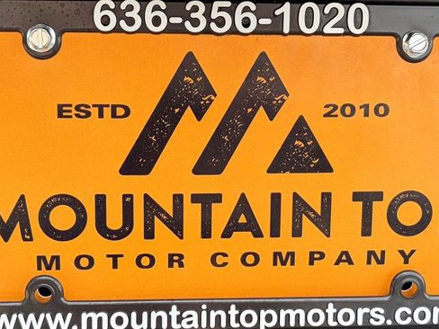 Used 2019 Chrysler Pacifica Touring Plus w/ Tire & Wheel Group FWD image 36