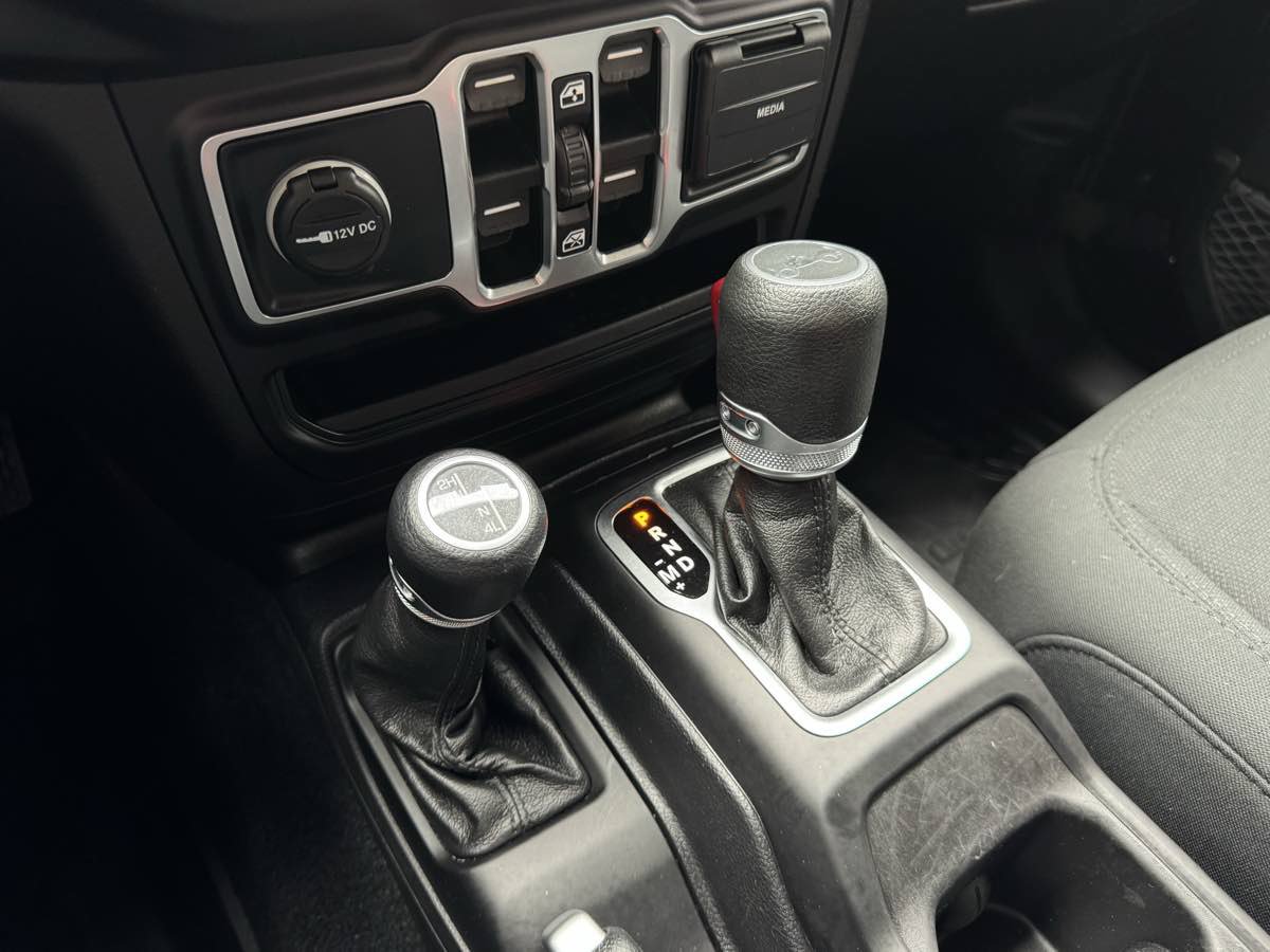 Used 2020 Jeep Wrangler Unlimited Sport S AWD/4WD image 30