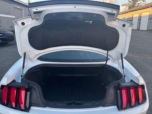 Used 2023 Ford Mustang Coupe RWD image 19