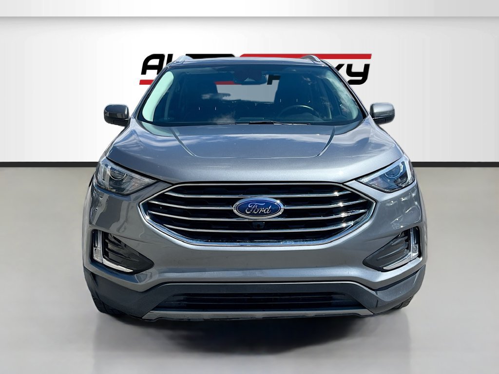 Used 2022 Ford Edge SEL w/ Convenience Package AWD/4WD image 2
