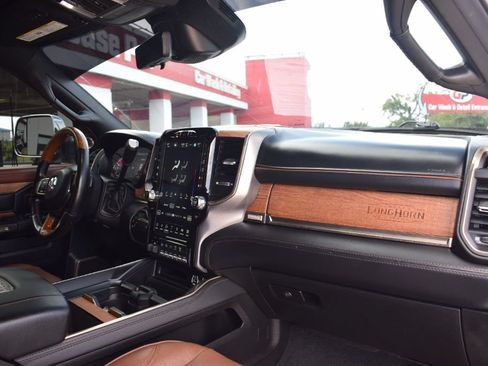 Used 2022 RAM 3500 Limited AWD/4WD image 16