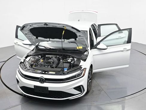 Used 2025 Volkswagen Jetta S FWD image 38