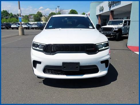 Used 2025 Dodge Durango GT AWD/4WD image 3