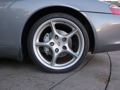 Used 2004 Porsche 911 Carrera 4 image 27