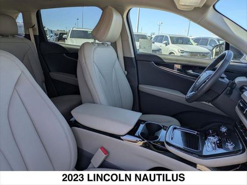 Certified 2023 Lincoln Nautilus FWD w/ Premium Package image 28