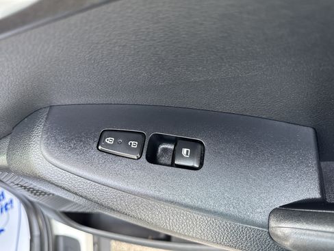 Used 2023 Kia Seltos LX AWD/4WD image 19