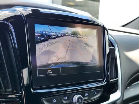 Used 2023 Chevrolet Traverse LT AWD/4WD image 21