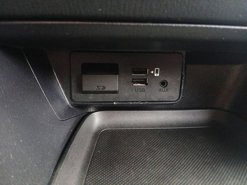 Used 2018 MAZDA MAZDA3 Grand Touring w/ Premium Equipment Package FWD image 6