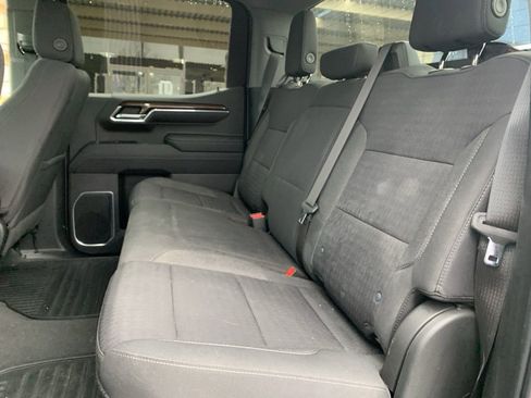Used 2023 Chevrolet Silverado 1500 LT AWD/4WD image 15