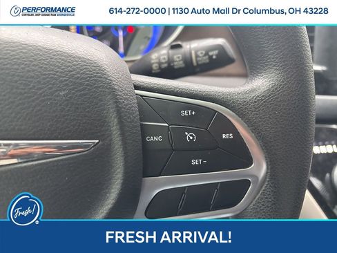 Used 2018 Chrysler Pacifica Touring Plus w/ Tire & Wheel Group image 24