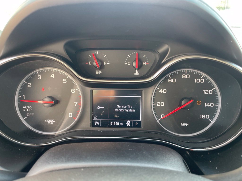 Used 2019 Chevrolet Cruze LS FWD image 10