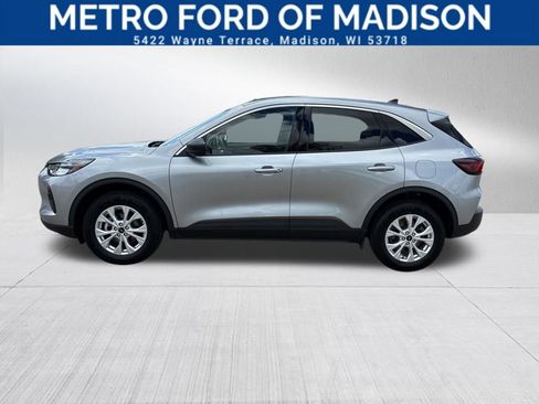 Used 2024 Ford Escape Active AWD/4WD image 5