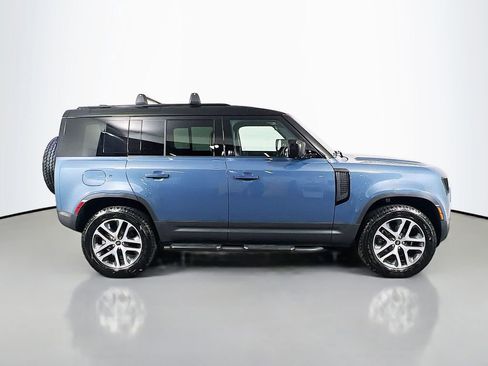 Certified 2025 Land Rover Defender 110 S AWD/4WD image 4