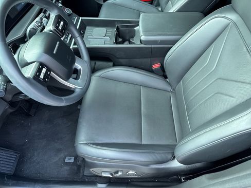 Used 2025 Hyundai Santa Fe SEL image 12