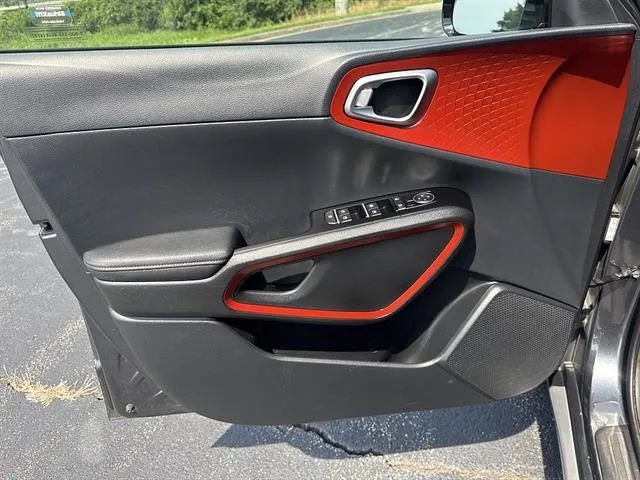 Certified 2024 Kia Soul GT-Line FWD image 8