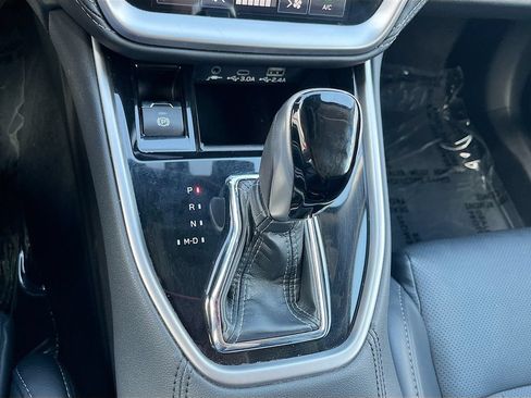 Used 2025 Subaru Outback Limited XT AWD/4WD image 16