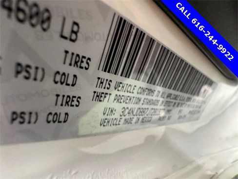 Used 2018 Jeep Compass Latitude w/ Cold Weather Group image 27