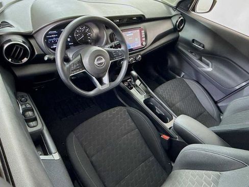 Certified 2024 Nissan Kicks SV image 3