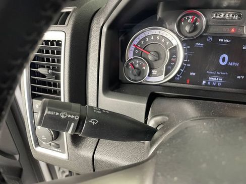 Used 2022 RAM 1500 Warlock AWD/4WD image 9