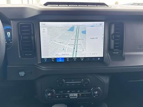 New 2025 Ford Bronco Badlands w/ Sasquatch Package AWD/4WD image 28