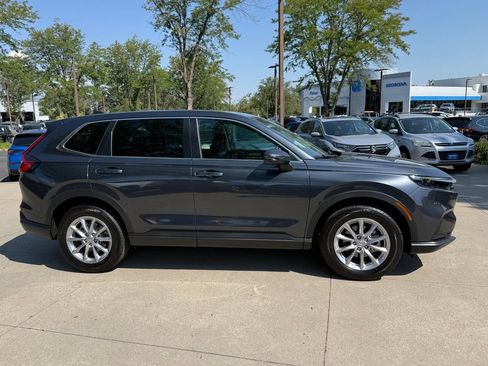 Certified 2026 Honda CR-V EX image 5