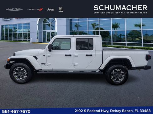 New 2026 Jeep Gladiator Mojave AWD/4WD image 4