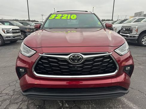 Used 2021 Toyota Highlander Limited image 10