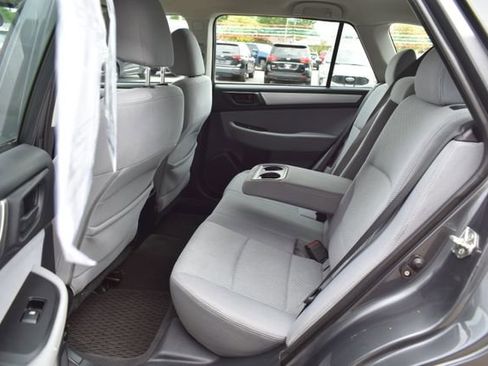 Used 2018 Subaru Outback 2.5i AWD/4WD image 31