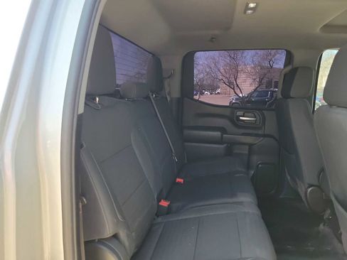 Used 2022 Chevrolet Silverado 1500 Custom Trail Boss w/ LPO, Dark Essentials Package image 9