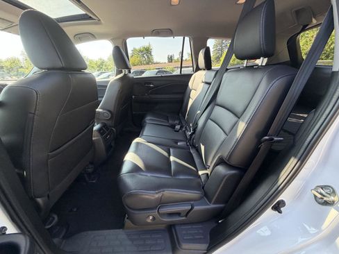 Used 2020 Honda Pilot Black Edition image 23