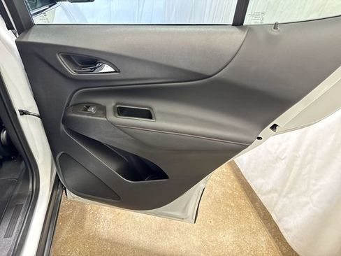 Used 2024 Chevrolet Equinox RS FWD image 26