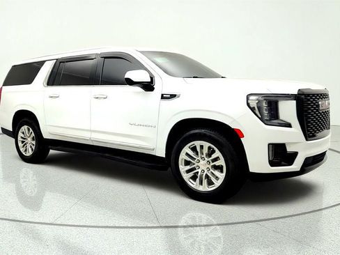 Used 2021 GMC Yukon XL SLT RWD image 3