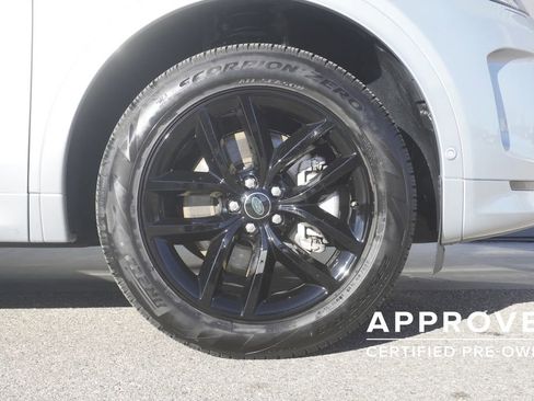 Used 2025 Land Rover Discovery Sport S image 34