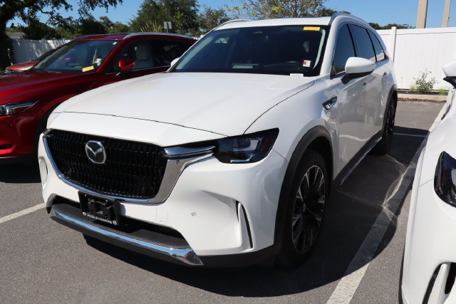 Used 2024 MAZDA CX-90 Plug-In Hybrid w/ Premium Pkg AWD/4WD image 4