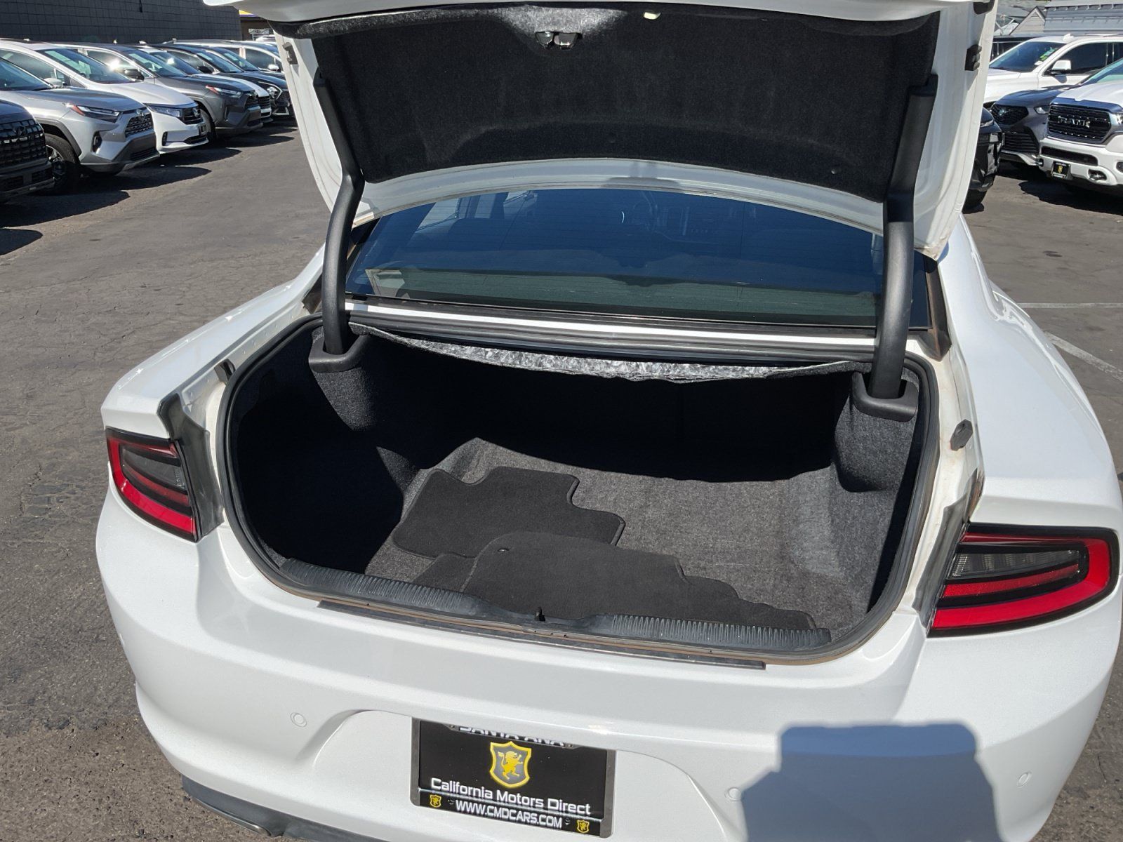 Used 2022 Dodge Charger SXT RWD image 26