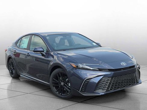 New 2026 Toyota Camry SE FWD image 2