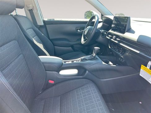 New 2026 Honda HR-V LX image 15