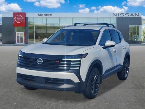 New 2026 Nissan Kicks SR w/ Cold Weather Package FWD image 1