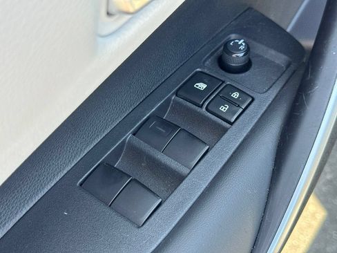 Certified 2024 Toyota Corolla SE FWD image 18