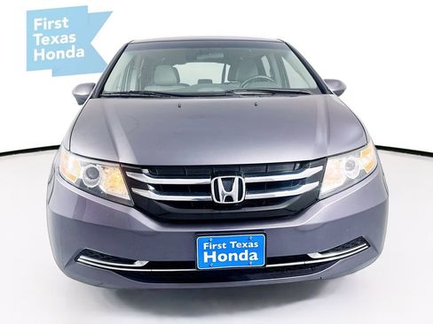 Used 2016 Honda Odyssey SE image 2